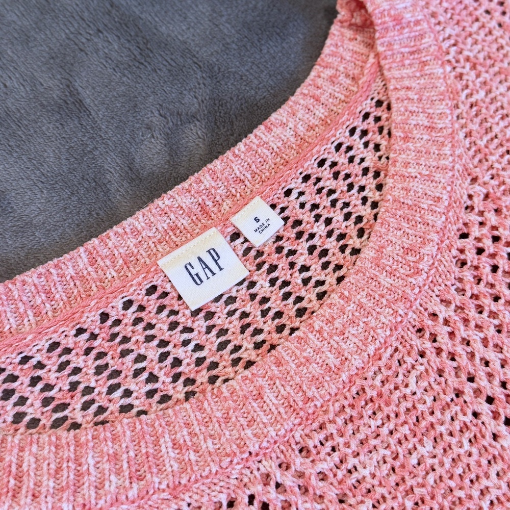 Gap knit shaker-stitch pink crewneck sweater - Size Small